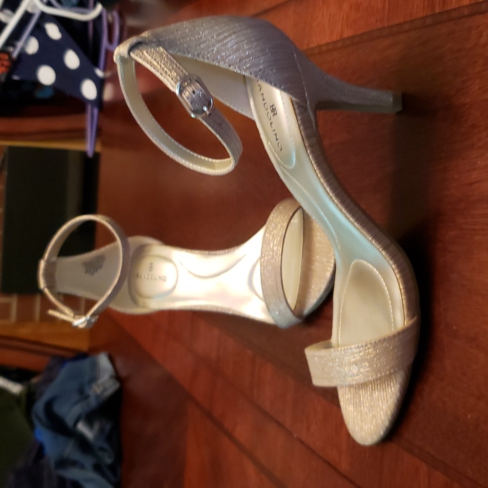 Womens sandals